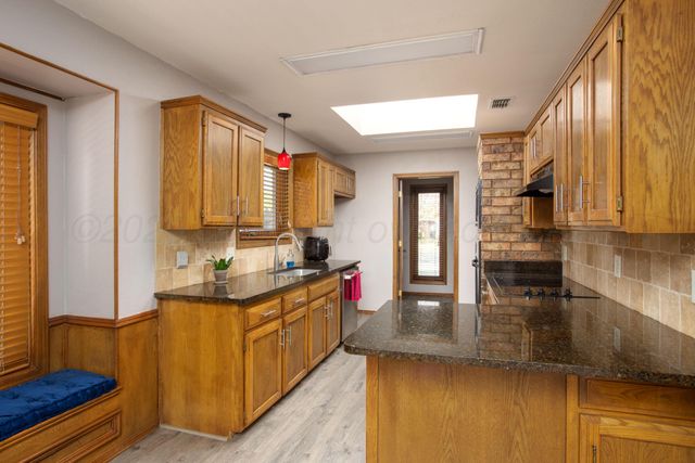 7305 QUEENS Place, Amarillo, TX 79109