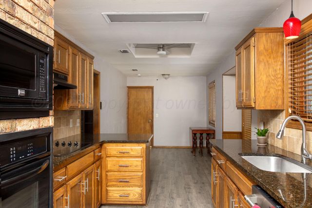 7305 QUEENS Place, Amarillo, TX 79109