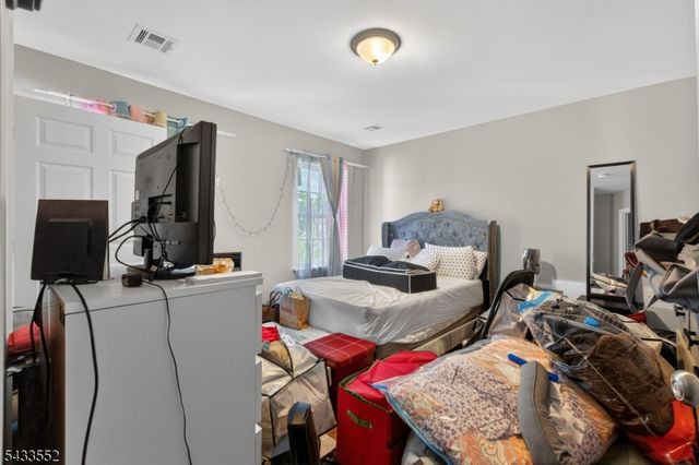 1231 Union St, Linden City, NJ 07036