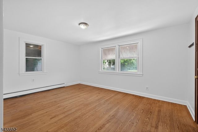 1231 Union St, Linden City, NJ 07036