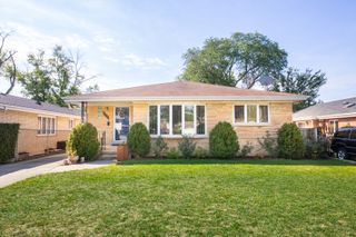 1717 OAKTON Street, Park Ridge, IL 60068
