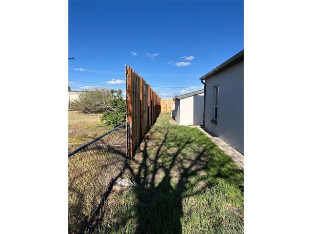 1610 San Luis St, Trinidad, CO 81082