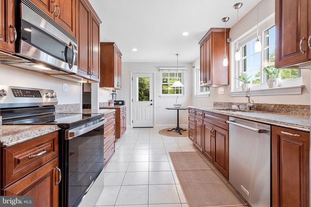 7411 WYNDALE LN, Chevy Chase, MD 20815