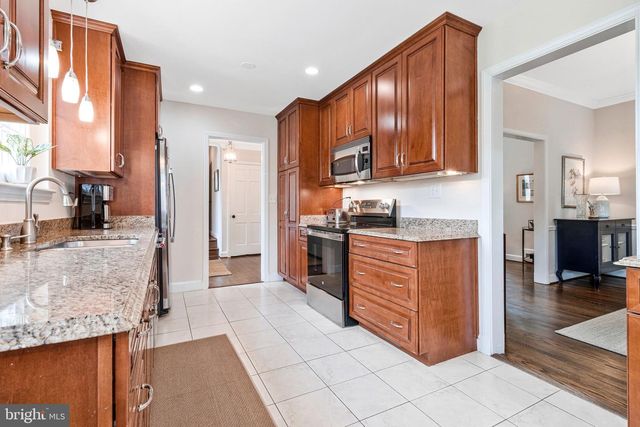 7411 WYNDALE LN, Chevy Chase, MD 20815