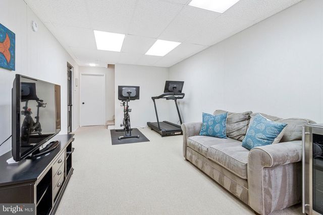 7411 WYNDALE LN, Chevy Chase, MD 20815
