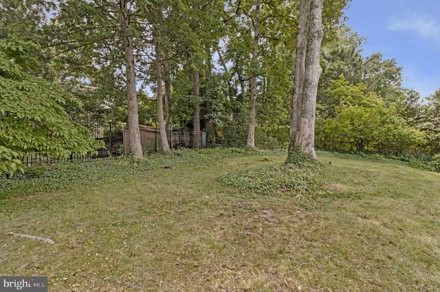 7411 WYNDALE LN, Chevy Chase, MD 20815