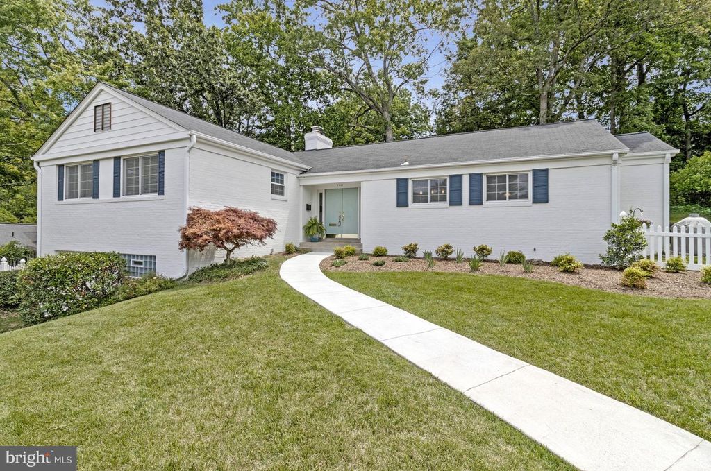 7411 WYNDALE LN, Chevy Chase, MD 20815