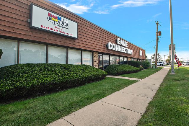12741 Cal Sag Road, Crestwood, IL 60418