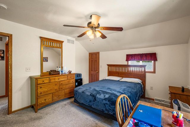 418 S Charles STREET, Oconomowoc, WI 53066