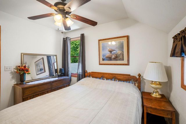 418 S Charles STREET, Oconomowoc, WI 53066
