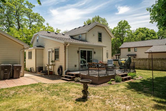 418 S Charles STREET, Oconomowoc, WI 53066