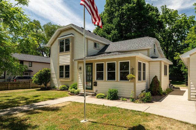 418 S Charles STREET, Oconomowoc, WI 53066