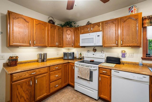 418 S Charles STREET, Oconomowoc, WI 53066