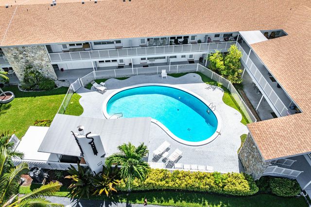 1110 N RIVERSIDE Drive 23, Pompano Beach, FL 33062
