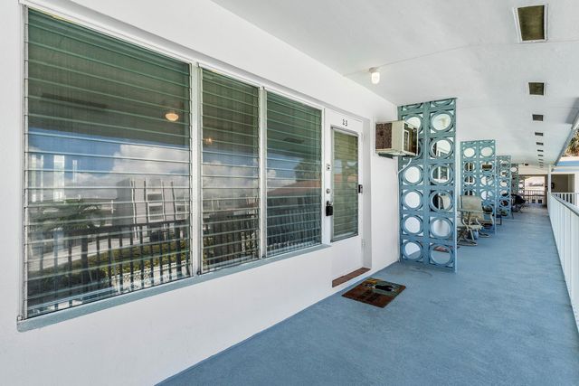 1110 N RIVERSIDE Drive 23, Pompano Beach, FL 33062