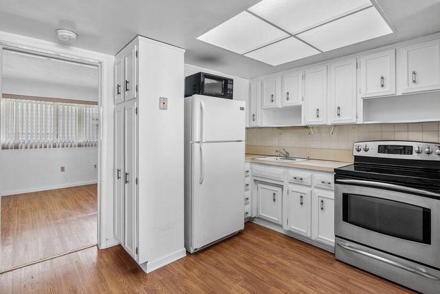 1110 N RIVERSIDE Drive 23, Pompano Beach, FL 33062