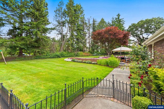 3650 Christen St S, Salem, OR 97302