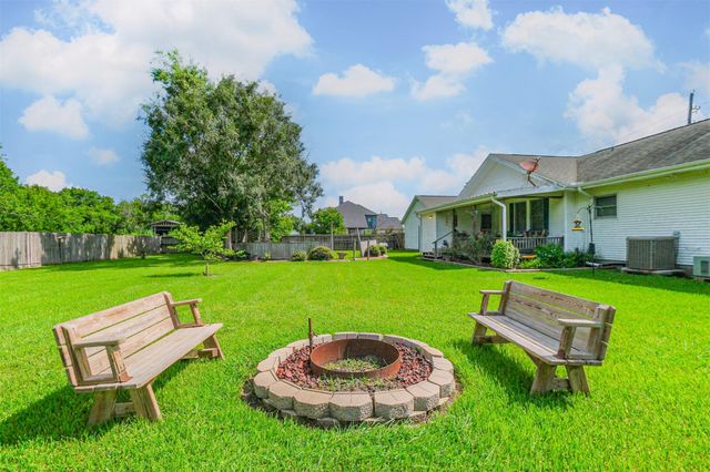 3524 Charles Avenue, Pearland, TX 77584