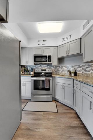 2161 NE 42nd Court 215, Lighthouse Point, FL 33064