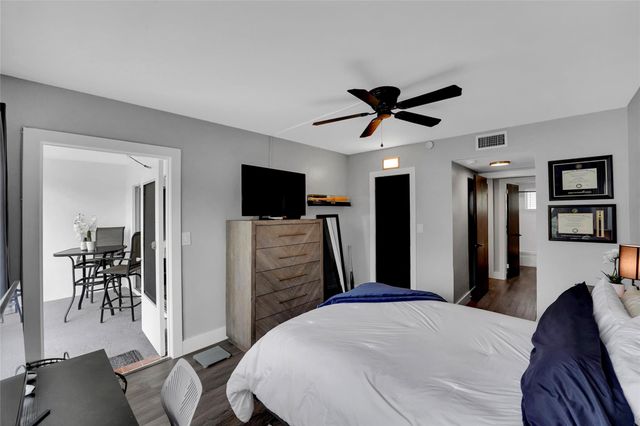 2161 NE 42nd Court 215, Lighthouse Point, FL 33064