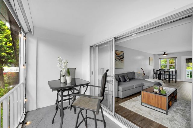 2161 NE 42nd Court 215, Lighthouse Point, FL 33064