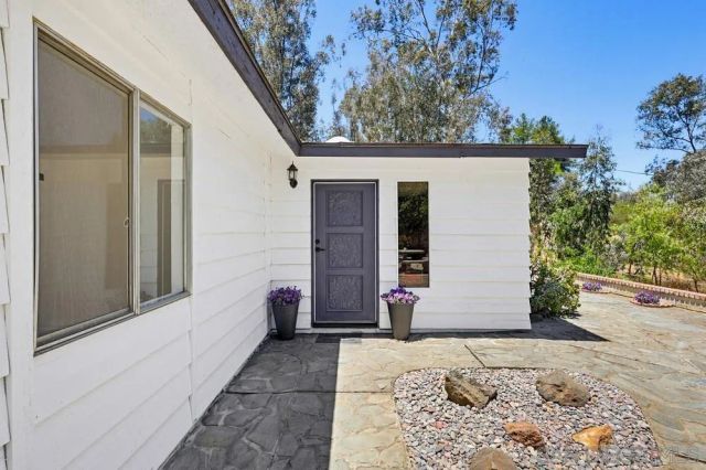 160 Scottford, El Cajon, CA 92021