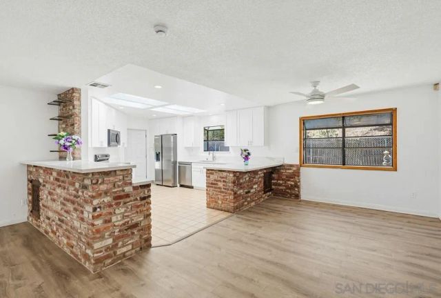 160 Scottford, El Cajon, CA 92021