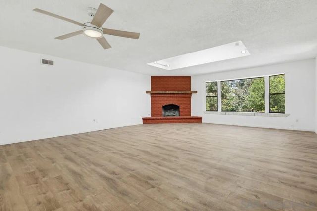 160 Scottford, El Cajon, CA 92021