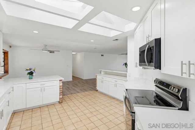 160 Scottford, El Cajon, CA 92021