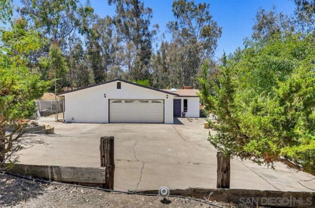 160 Scottford, El Cajon, CA 92021