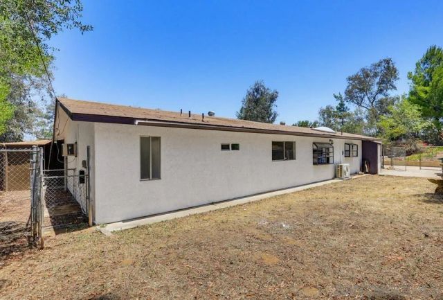 160 Scottford, El Cajon, CA 92021