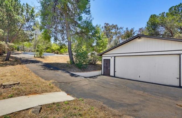 160 Scottford, El Cajon, CA 92021