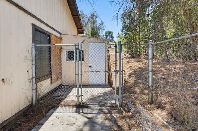 160 Scottford, El Cajon, CA 92021