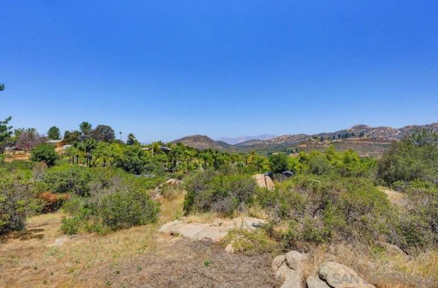 160 Scottford, El Cajon, CA 92021