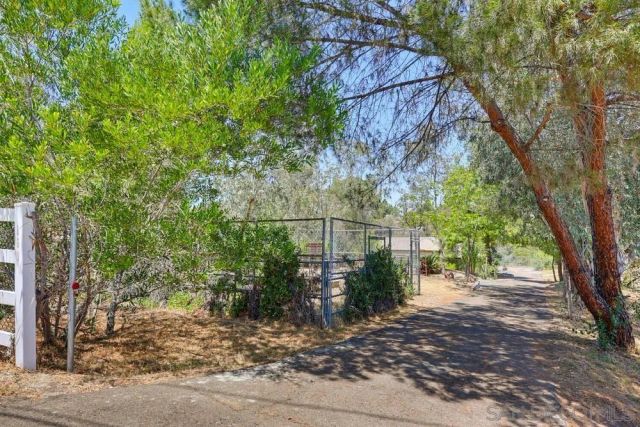 160 Scottford, El Cajon, CA 92021
