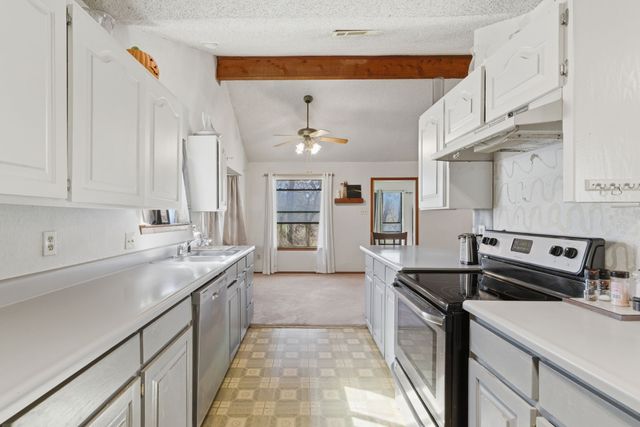 2111 Dorothy Lane, Sanctuary, TX 76020