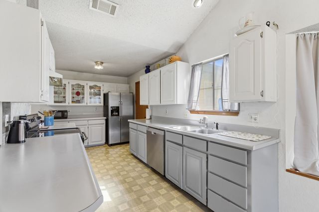 2111 Dorothy Lane, Sanctuary, TX 76020