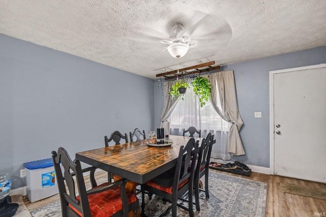 1127 S Parkway Street, South Bend, IN 46619