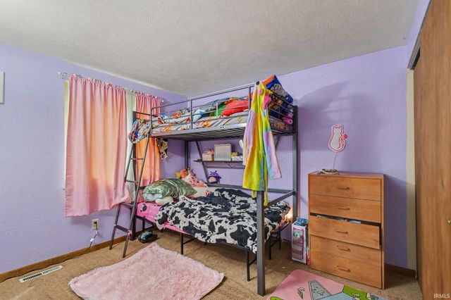 1127 S Parkway Street, South Bend, IN 46619