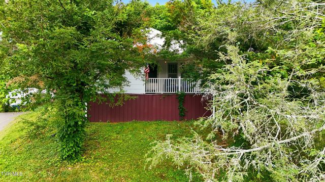 806 Beech Street, Elizabethton, TN 37643