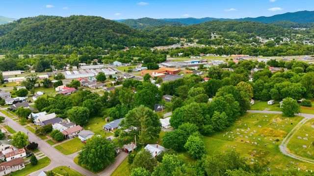 806 Beech Street, Elizabethton, TN 37643