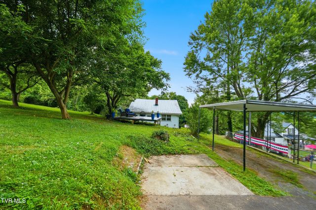 806 Beech Street, Elizabethton, TN 37643