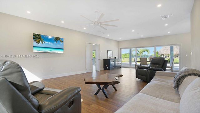 25025 SW 202nd Avenue, Homestead, FL 33031