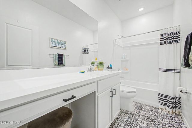 2856 W Monte Way, Laveen, AZ 85339