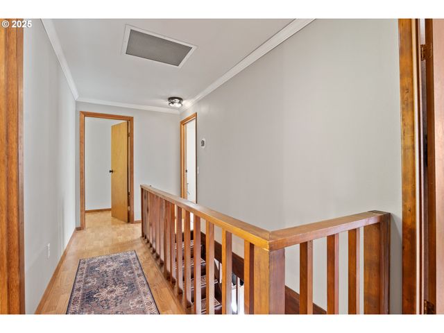 240 PRUDEN HILL Ln, Canyonville, OR 97417