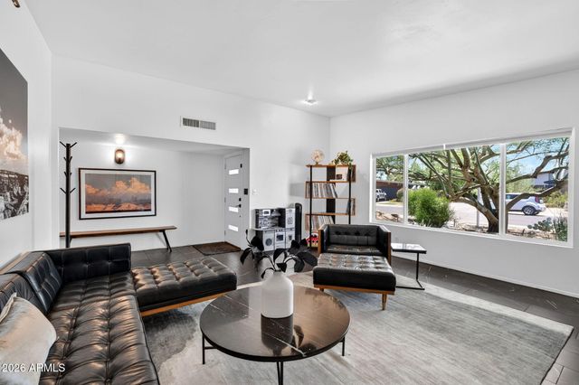 412 E LOYOLA Drive, Tempe, AZ 85282