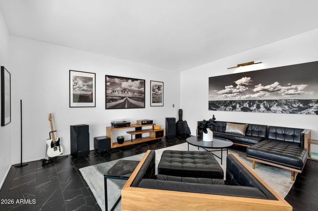 412 E LOYOLA Drive, Tempe, AZ 85282