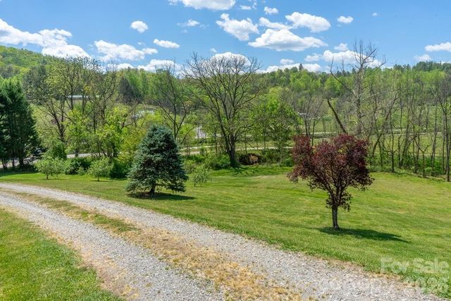 71 Bullfrog Cove Road, Sylva, NC 28779