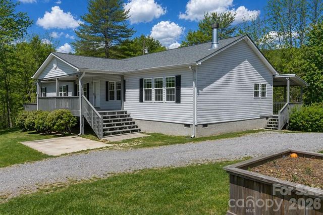 71 Bullfrog Cove Road, Sylva, NC 28779