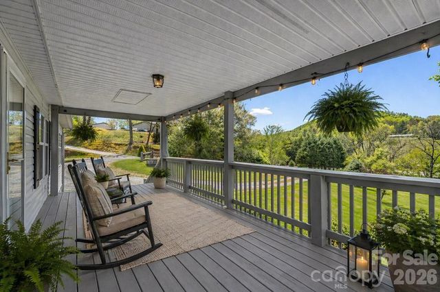 71 Bullfrog Cove Road, Sylva, NC 28779